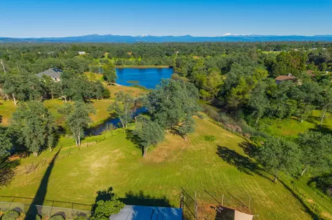 View/Area - 12605 Encanto Way, Redding, CA 96003 photo 10 of 13