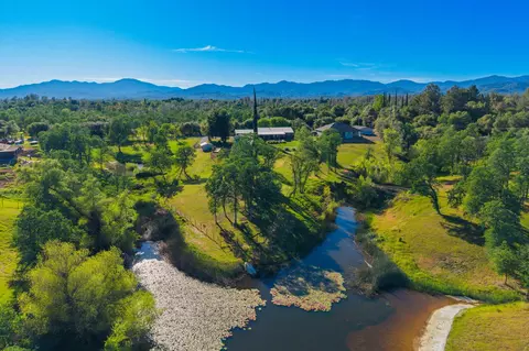View/Area - 12605 Encanto Way, Redding, CA 96003 photo 12 of 13