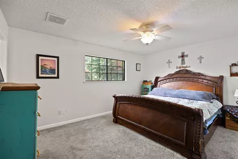 Bedroom - 21999 Riverside Ave, Red Bluff, CA 96080 photo 2 of 3