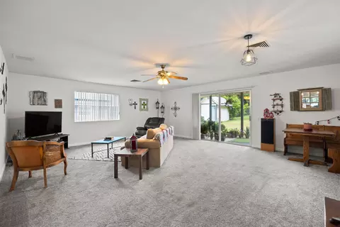 Living - 21999 Riverside Ave, Red Bluff, CA 96080 photo 3 of 4