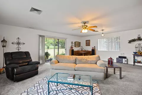 Living - 21999 Riverside Ave, Red Bluff, CA 96080 photo 4 of 4