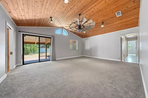 Living - 20221 Sombrero Ct, Redding, CA 96002 photo 2 of 5