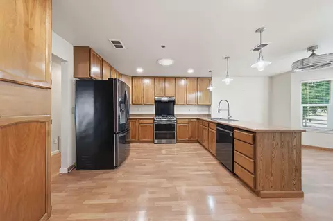 Kitchen - 20221 Sombrero Ct, Redding, CA 96002 photo 1 of 3