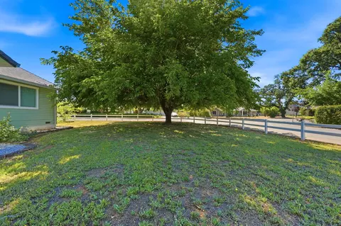 Exterior - 20221 Sombrero Ct, Redding, CA 96002 photo 16 of 16