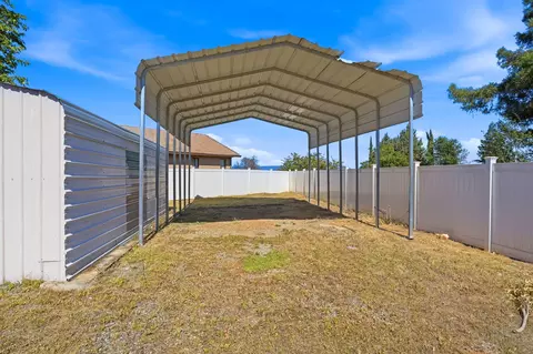 Exterior - 20221 Sombrero Ct, Redding, CA 96002 photo 10 of 16