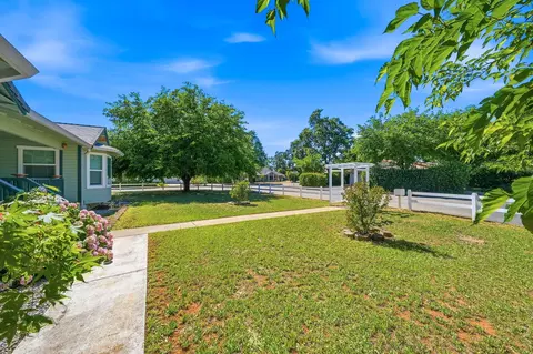 Exterior - 20221 Sombrero Ct, Redding, CA 96002 photo 2 of 16