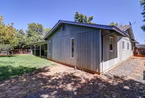 Exterior - 3512 Capricorn Way, Redding, CA 96002 photo 7 of 11