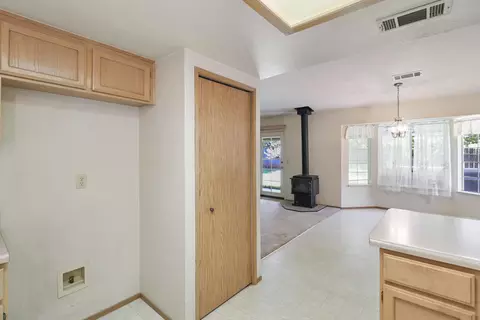 Entry Way - 3512 Capricorn Way, Redding, CA 96002 photo 1 of 1