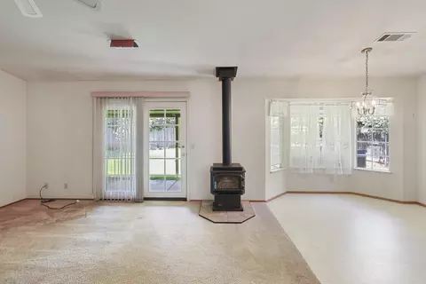 Living - 3512 Capricorn Way, Redding, CA 96002 photo 4 of 4