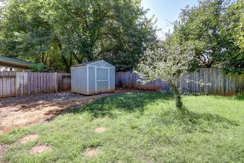 Exterior - 3512 Capricorn Way, Redding, CA 96002 photo 6 of 11