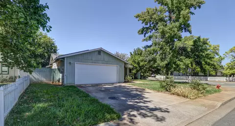 Exterior - 3512 Capricorn Way, Redding, CA 96002 photo 2 of 11