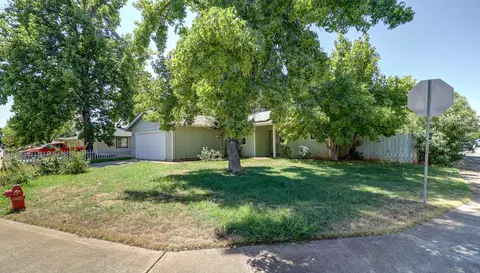 Exterior - 3512 Capricorn Way, Redding, CA 96002 photo 3 of 11