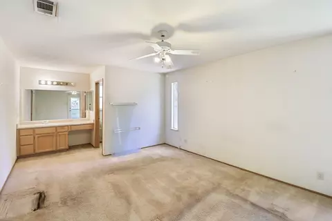 Bedroom - 3512 Capricorn Way, Redding, CA 96002 photo 5 of 7