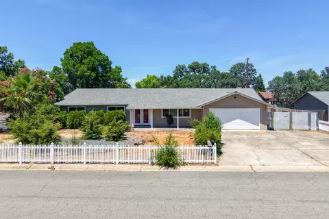 Exterior - 2878 Wilson Ave, Redding, CA 96002 photo 5 of 5