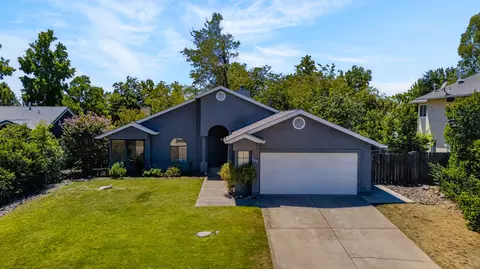 540 Armando Ave, Redding, CA 96003