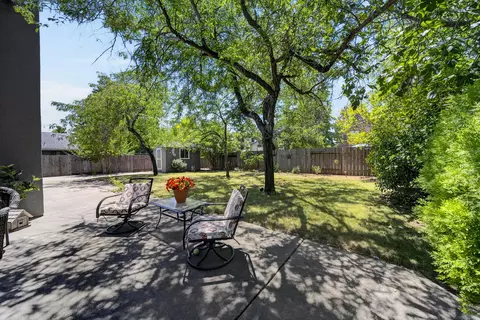 Exterior - 540 Armando Ave, Redding, CA 96003 photo 5 of 10