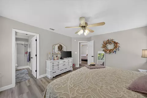 Bedroom - 540 Armando Ave, Redding, CA 96003 photo 5 of 6