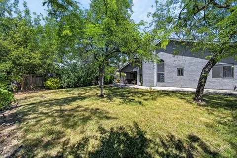 Exterior - 540 Armando Ave, Redding, CA 96003 photo 6 of 10