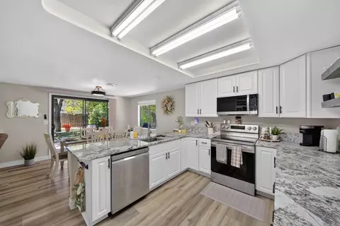 Kitchen - 540 Armando Ave, Redding, CA 96003 photo 1 of 4