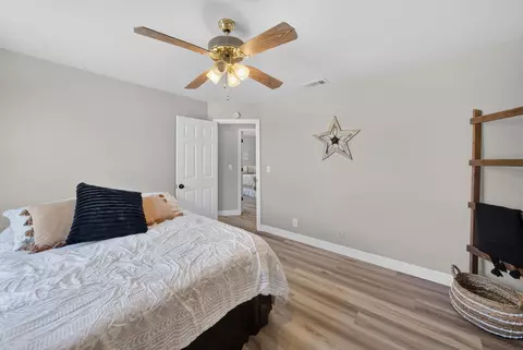 Bedroom - 540 Armando Ave, Redding, CA 96003 photo 2 of 6