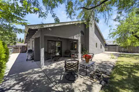 Exterior - 540 Armando Ave, Redding, CA 96003 photo 2 of 10