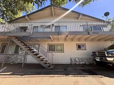 1553 Riverside Dr, Redding, CA 96001