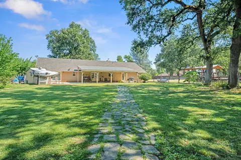 Exterior - 10971 Oak Run Rd, Oak Run, CA 96069 photo 2 of 17