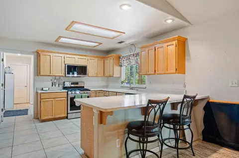 Kitchen - 10971 Oak Run Rd, Oak Run, CA 96069 photo 2 of 2