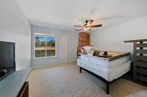 Bedroom - 10971 Oak Run Rd, Oak Run, CA 96069 photo 5 of 5