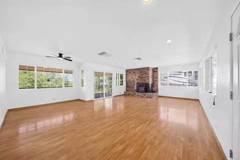 Living - 20000 Lyal Ln, Redding, CA 96002 photo 2 of 8