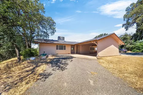 Exterior - 20000 Lyal Ln, Redding, CA 96002 photo 6 of 12