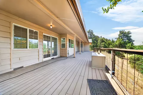 Exterior - 20000 Lyal Ln, Redding, CA 96002 photo 4 of 12