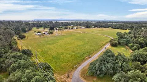 View/Area - 20000 Lyal Ln, Redding, CA 96002 photo 8 of 10