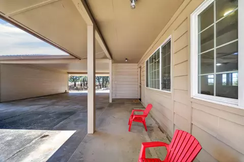 Exterior - 20000 Lyal Ln, Redding, CA 96002 photo 2 of 12