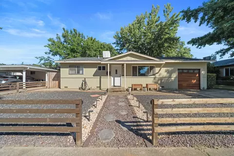 3134 Aster St, Anderson, CA 96007
