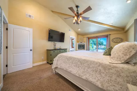 Bedroom - 7775 Churn Creek Rd, Redding, CA 96002 photo 2 of 9