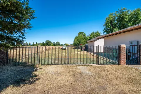Exterior - 7775 Churn Creek Rd, Redding, CA 96002 photo 37 of 42