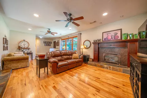 Living - 7775 Churn Creek Rd, Redding, CA 96002 photo 2 of 3