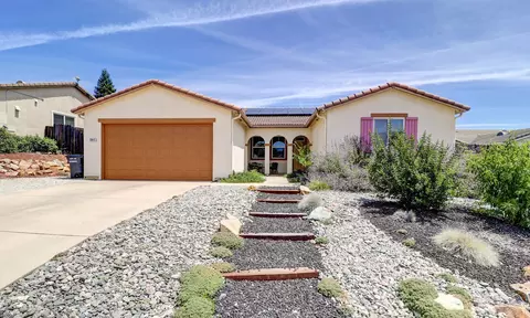3849 Palm Springs Dr, Redding, CA 96002
