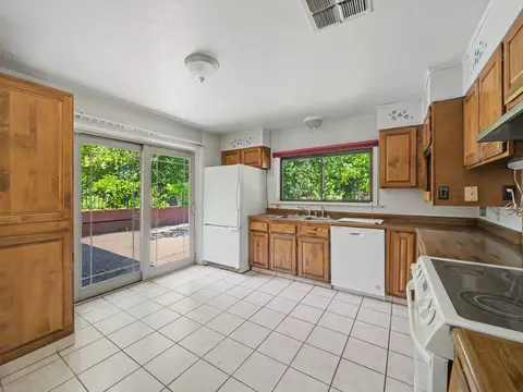 Kitchen - 2950 Irene St, Redding, CA 96002 photo 2 of 3