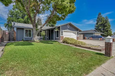 6661 El Camino Dr, Redding, CA 96001