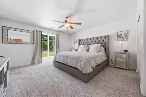 Bedroom - 4565 Cerro Ln, Redding, CA 96001 photo 1 of 4