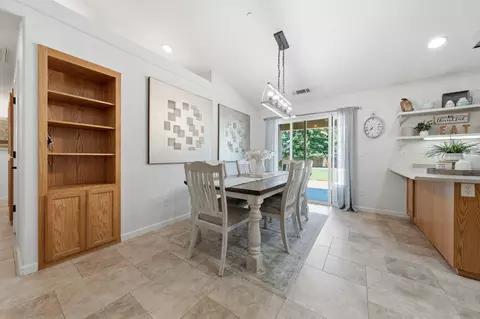 Dining - 4565 Cerro Ln, Redding, CA 96001 photo 1 of 3