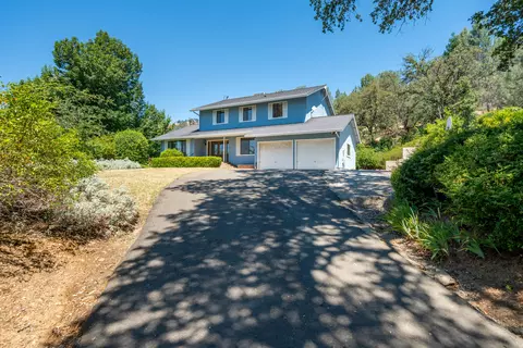 15046 Vista Knolls Dr, Redding, CA 96001