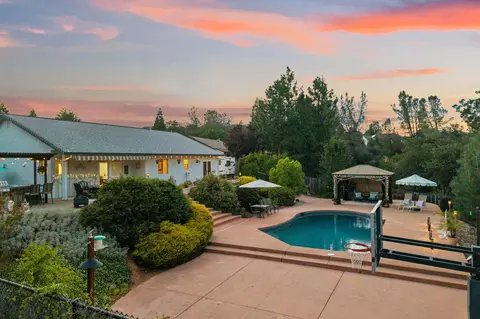 4464 Hillington Ct, Shasta Lake, CA 96019