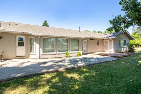 Exterior - 3 Dunvin Ct, Red Bluff, CA 96080 photo 3 of 8