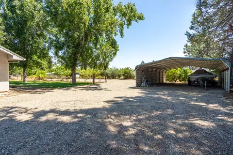 Exterior - 3 Dunvin Ct, Red Bluff, CA 96080 photo 5 of 8