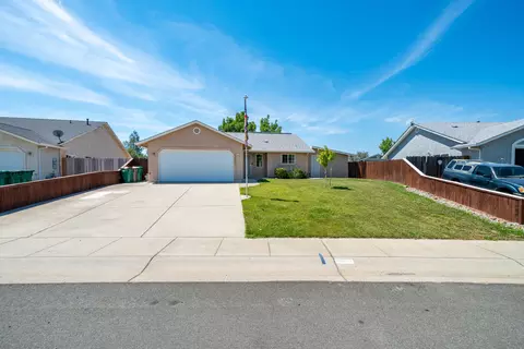 Exterior - 16863 Winchell Dr, Redding, CA 96003 photo 2 of 26