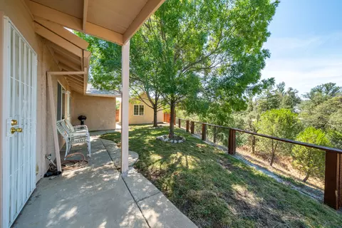 Exterior - 16863 Winchell Dr, Redding, CA 96003 photo 9 of 26