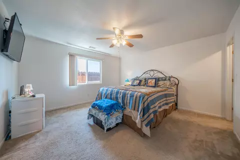Bedroom - 16863 Winchell Dr, Redding, CA 96003 photo 4 of 6